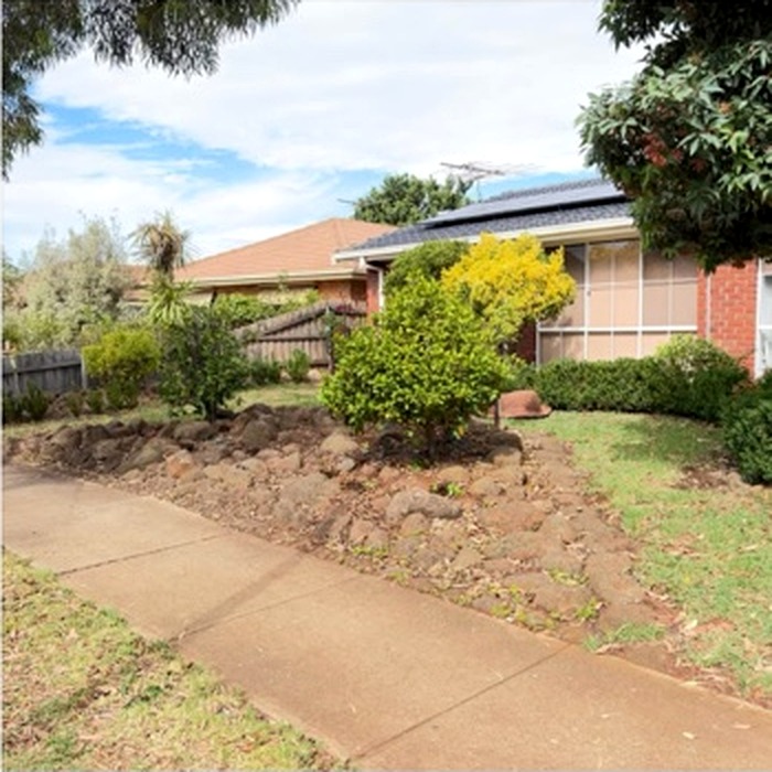 Front garden maintenance area